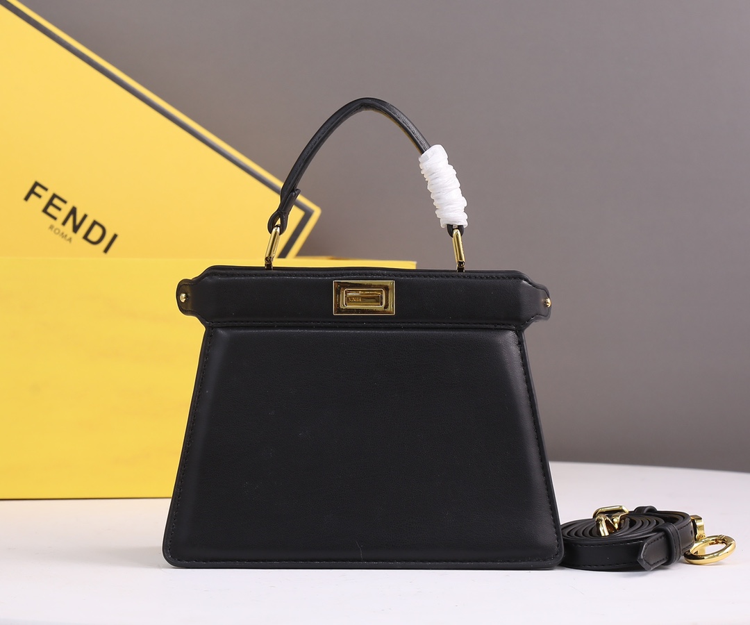 【FENDI 公式 旗艦店】フェンディ ハンドバッグ 当日出荷 好評に付き再入荷！20*15.5*11CM-BRAND OFF