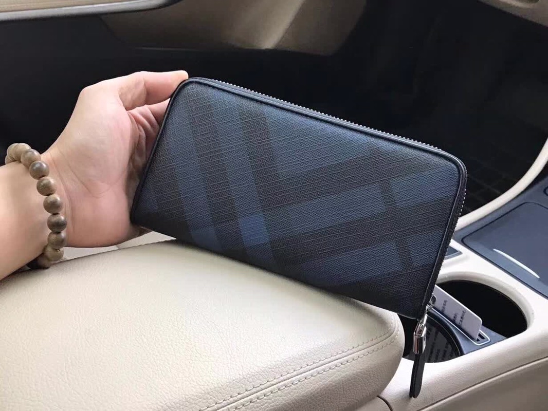 【BURBERRY 公式旗艦店】バーバリー 財布 当日出荷 好評に付き再入荷！19*10*2CM-BRAND OFF