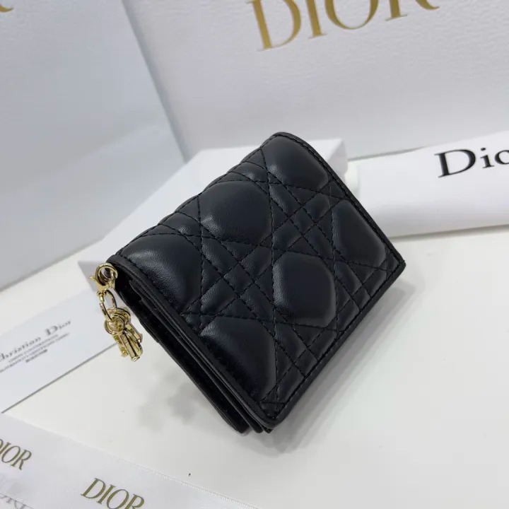 Diorコーナーの秋冬最新型出荷！【入手困難】-BRAND OFF