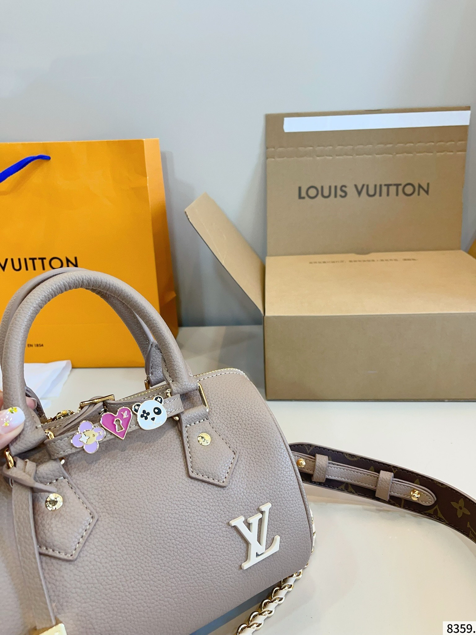 LOUIS VUITTON ルイヴィトン  SPEEDY Retiro ショルダーバッグ 5色-BRAND OFF