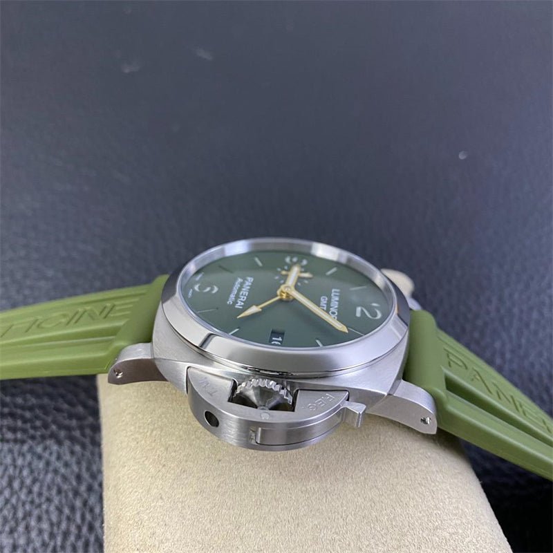 パネライ ルミノール 1950 3デイズ オートマティック GMT  PAM01056-BRAND OFF