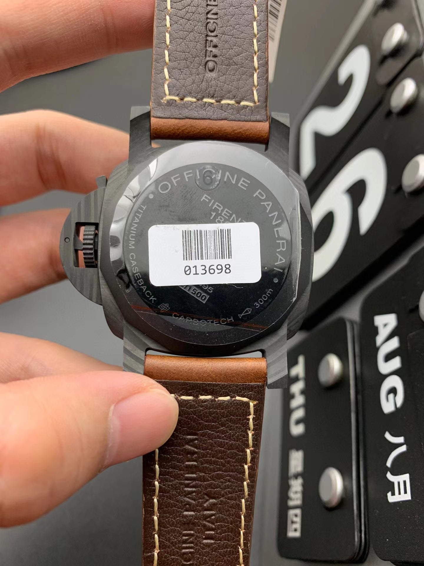 パネライ ルミノールマリーナ１９５０ カーボテック ３デイズ オートマティック PAM00661-BRAND OFF