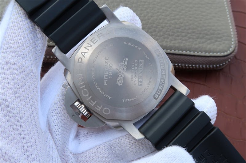 パネライルミノール サブマーシブル1950 BMG－TECH 3デイズ PAM00692-BRAND OFF