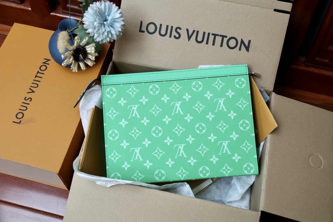 LOUIS VUITTON ルイヴィトン POCHETTE VOYAGE クラッチバッグ M83099-BRAND OFF