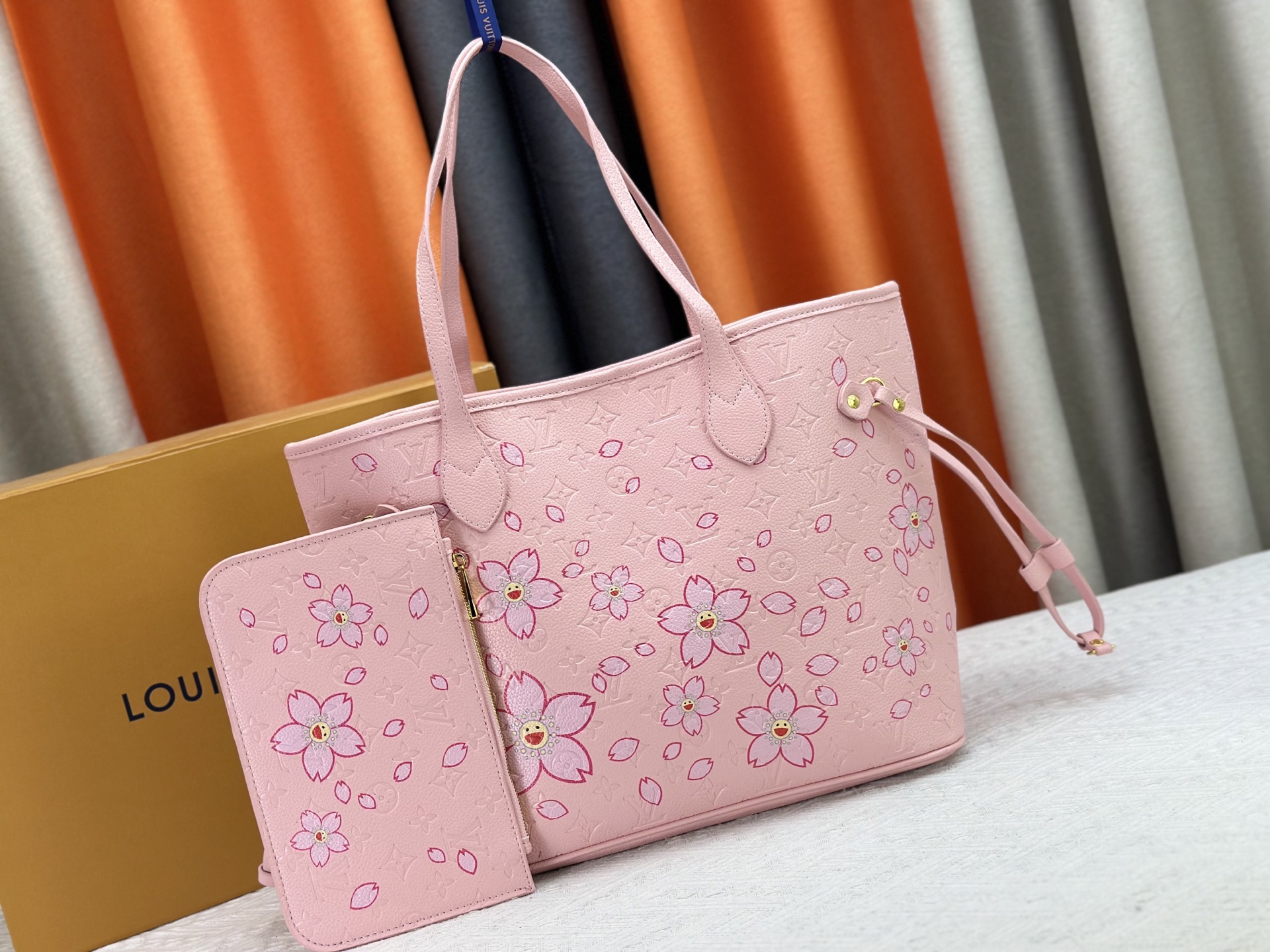 LOUIS VUITTON ルイヴィトン Neverfull 村上 隆 ミドルサイズのハンドバッグ-BRAND OFF