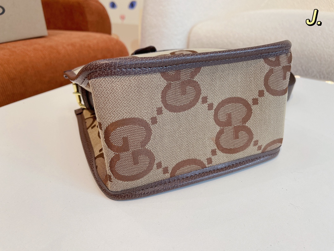GUCCI〔グッチ〕GGショルダーバッグ 21X12X20CM-BRAND OFF