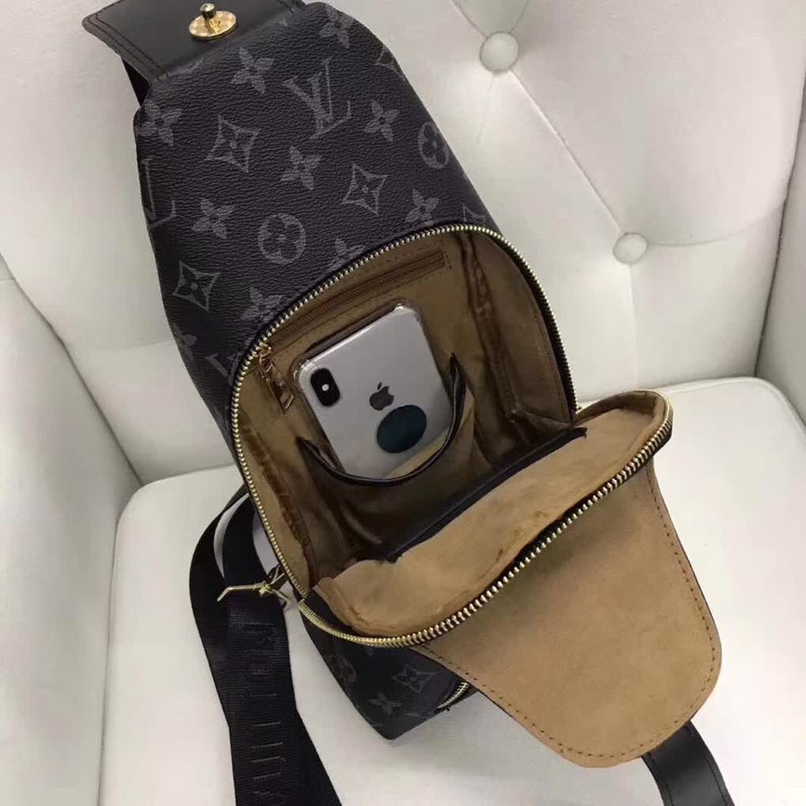 【LOUIS VUITTON 公式 旗艦店】 ルイヴィトン 胸ポケット当日出荷 好評に付き再入荷！33*18*8CM-BRAND OFF
