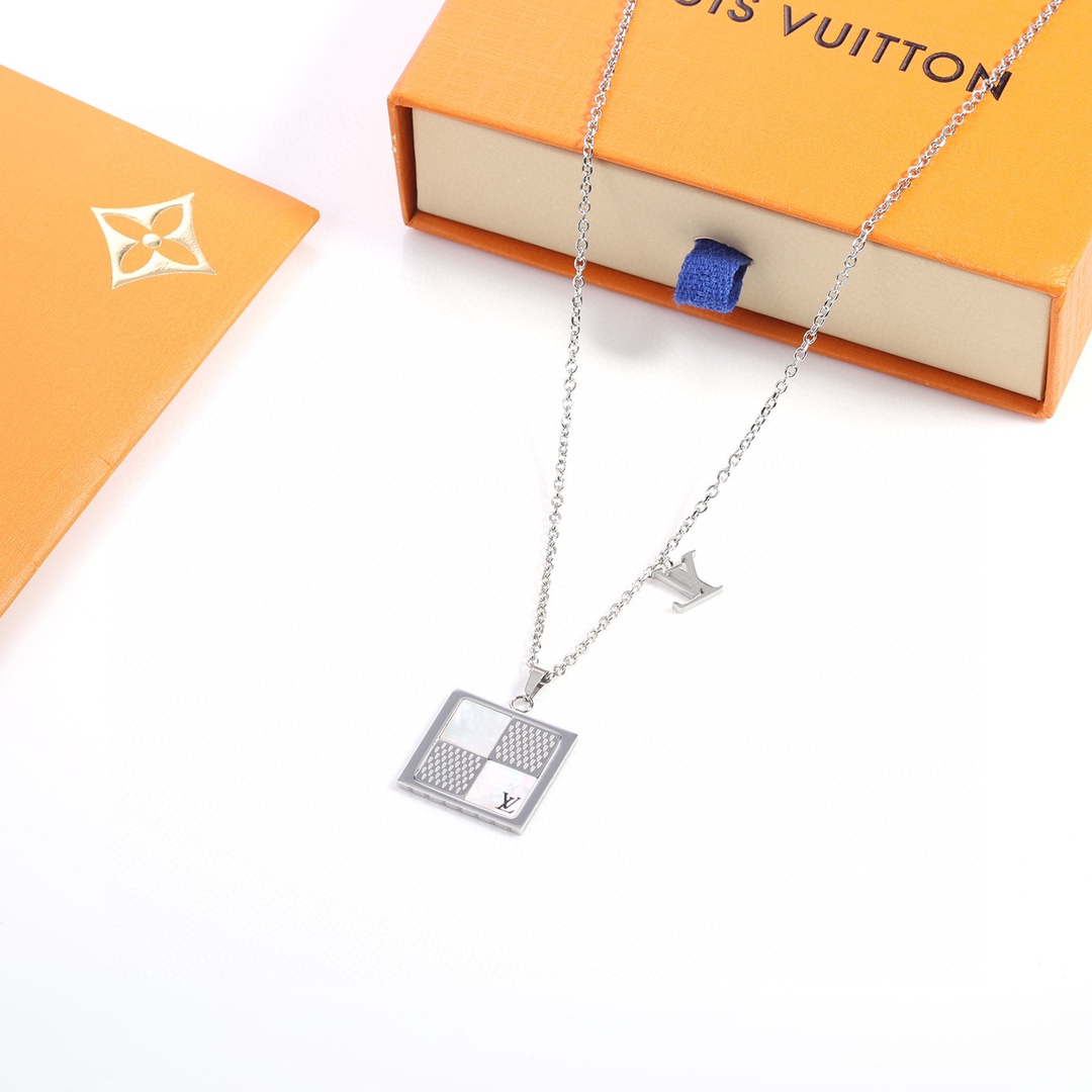 Louis Vuitton（ルイヴィトン）ペンダント-BRAND OFF