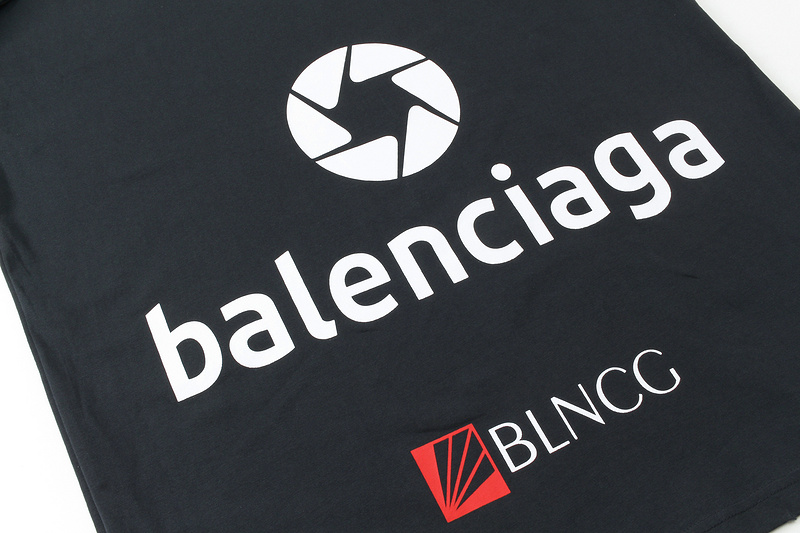 【BALENCIAGA】バレンシアガ 長袖 男女兼用、ご好評に付き再入荷！-BRAND OFF