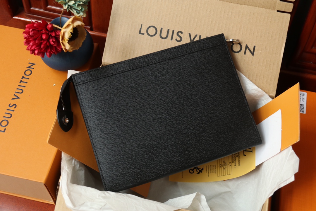 LOUIS VUITTON（ルイヴィトン）POCHETTE VOYAGE クラッチバッグ M30450-BRAND OFF