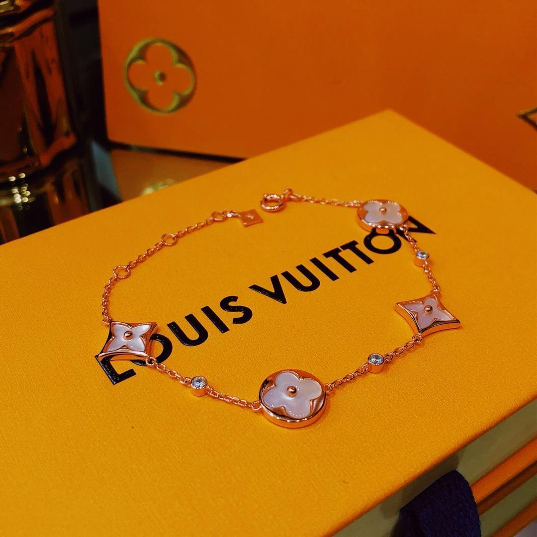 Louis Vuitton（ルイヴィトン）ブラスレ 4モチーフ ブロッサム BB-BRAND OFF