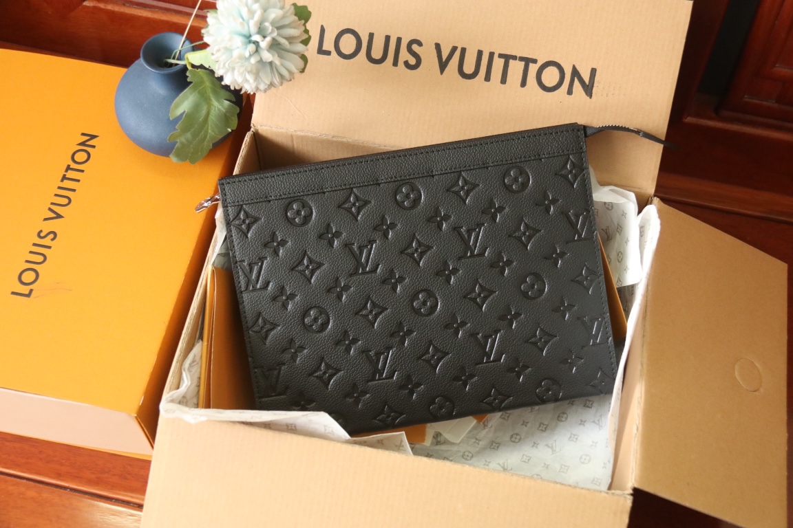 LOUIS VUITTON（ルイヴィトン）POCHETTE VOYAGE クラッチバッグ M61692-BRAND OFF