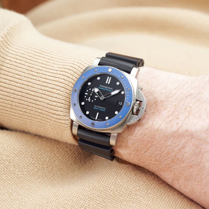 パネライ2020年新作 サブマーシブル アズーロ - 42mm Ref. PAM01209 限定500本-BRAND OFF