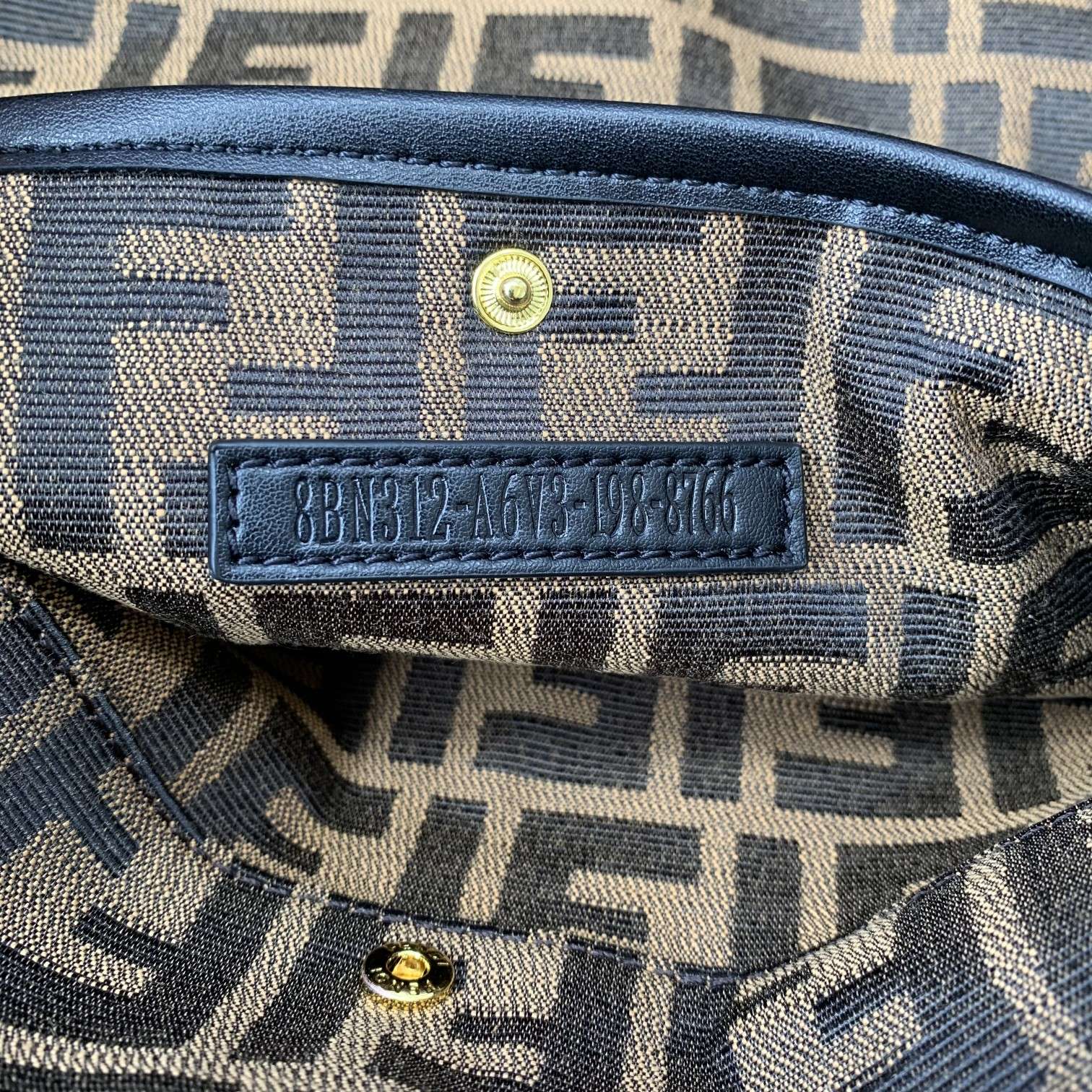 FENDI（フェンディ） ハンドバッグ41X29.5X16CM-BRAND OFF