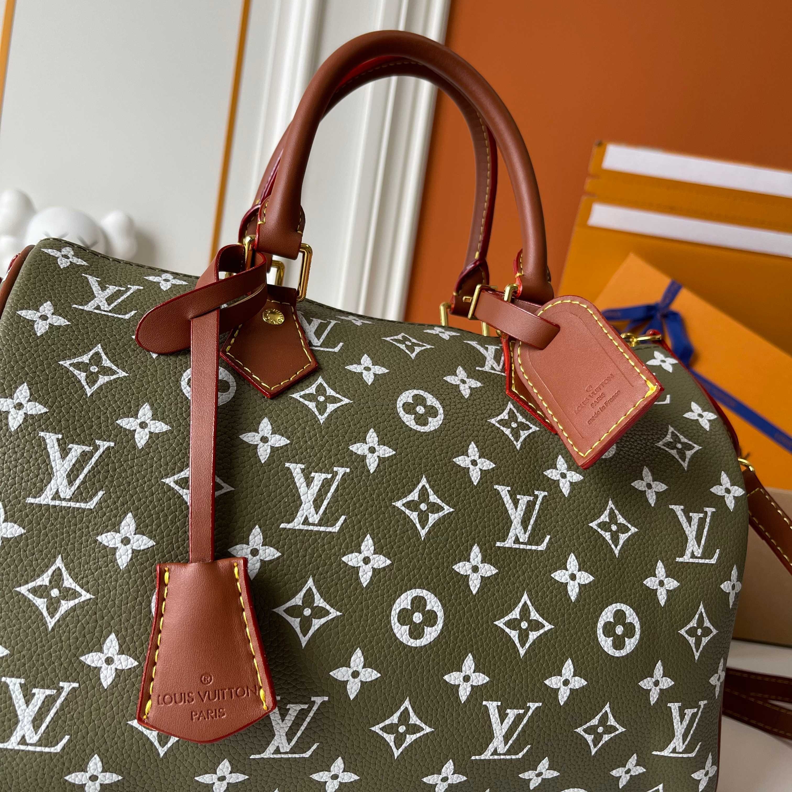 LOUIS VUITTON ルイヴィトン SPEEDY SOFT 30 ショルダーバッグ-BRAND OFF