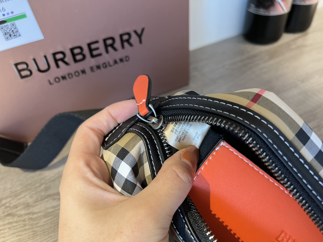 【BUREERRY公式 旗艦店】（バーバリー） ウエストポーチ 28cmX16cm-BRAND OFF