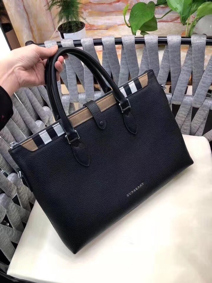 【BURBERRY 公式旗艦店】バーバリー ハンドバッグ 当日出荷 好評に付き再入荷！38*29*6CM-BRAND OFF