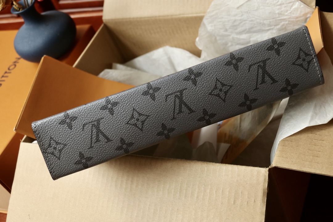 LOUIS VUITTON（ルイヴィトン）Pochette Voyage クラッチバッグ M30840-BRAND OFF