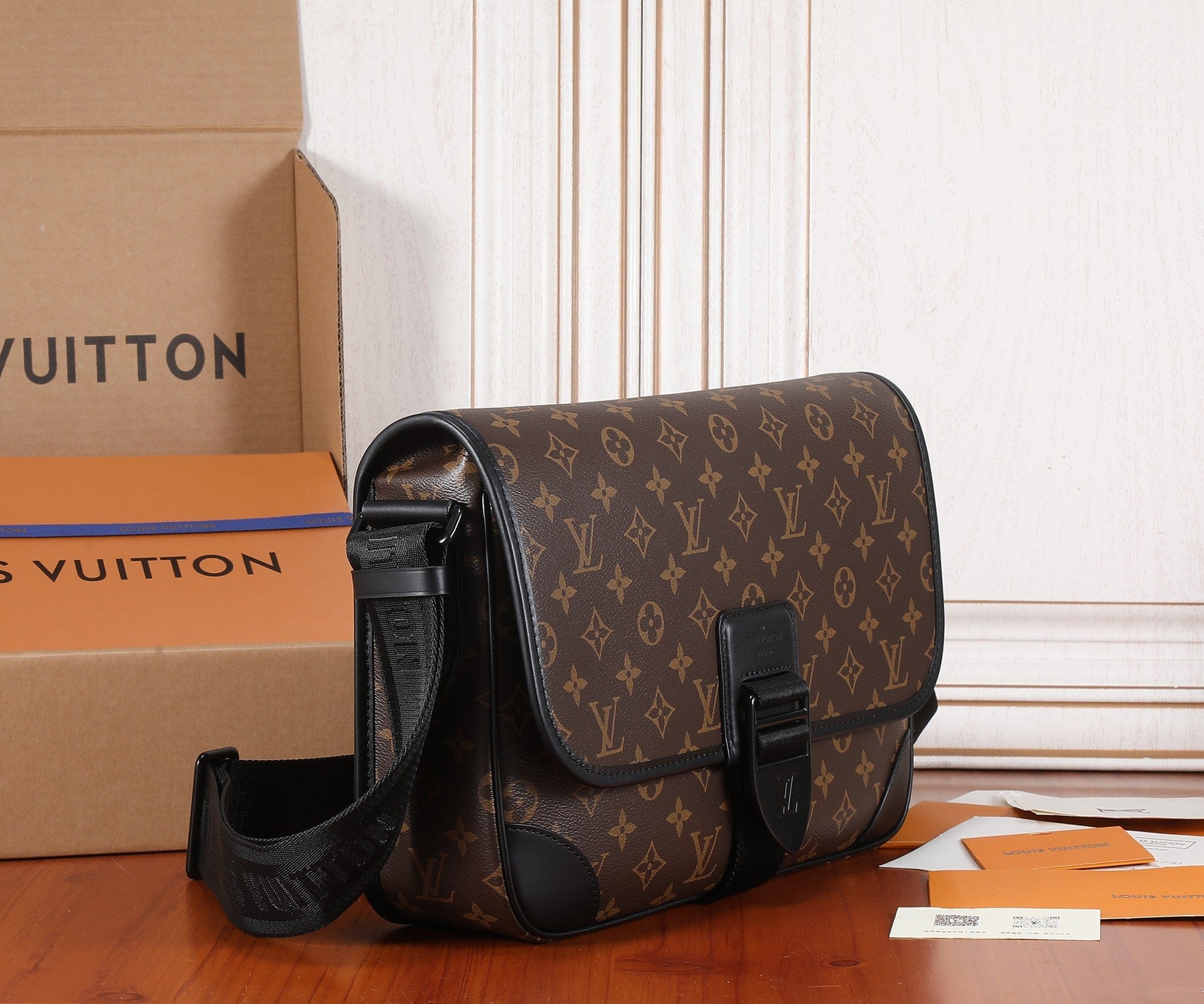 LOUIS VUITTON バッグ アーチ― メッセンジャー M46328-BRAND OFF