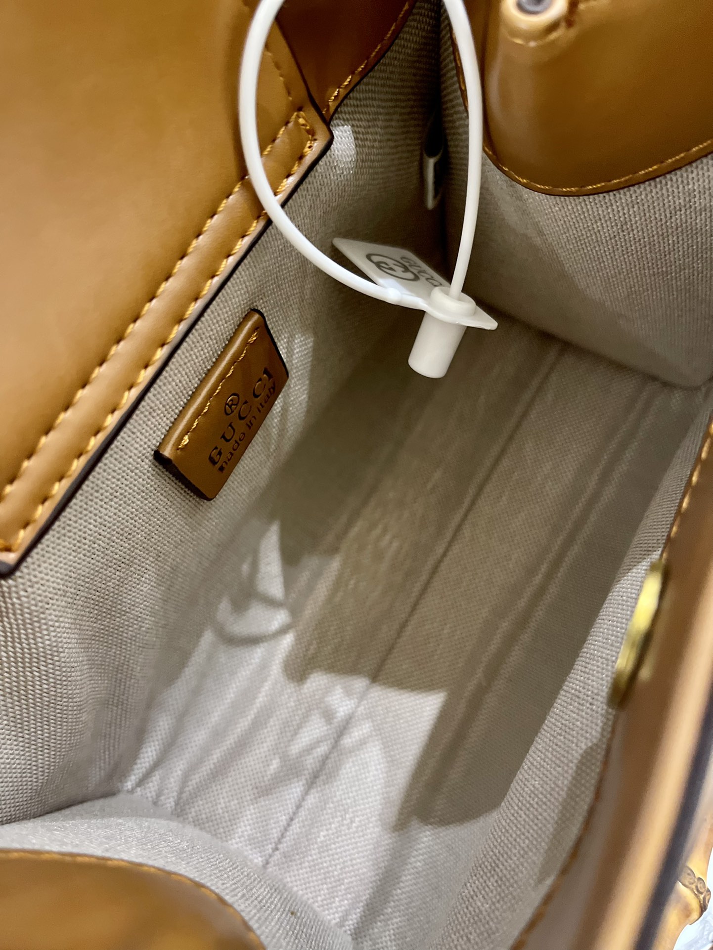 Gucciプレミアムエンボス竹節バッグGucciDianaショッピングバッグ-BRAND OFF
