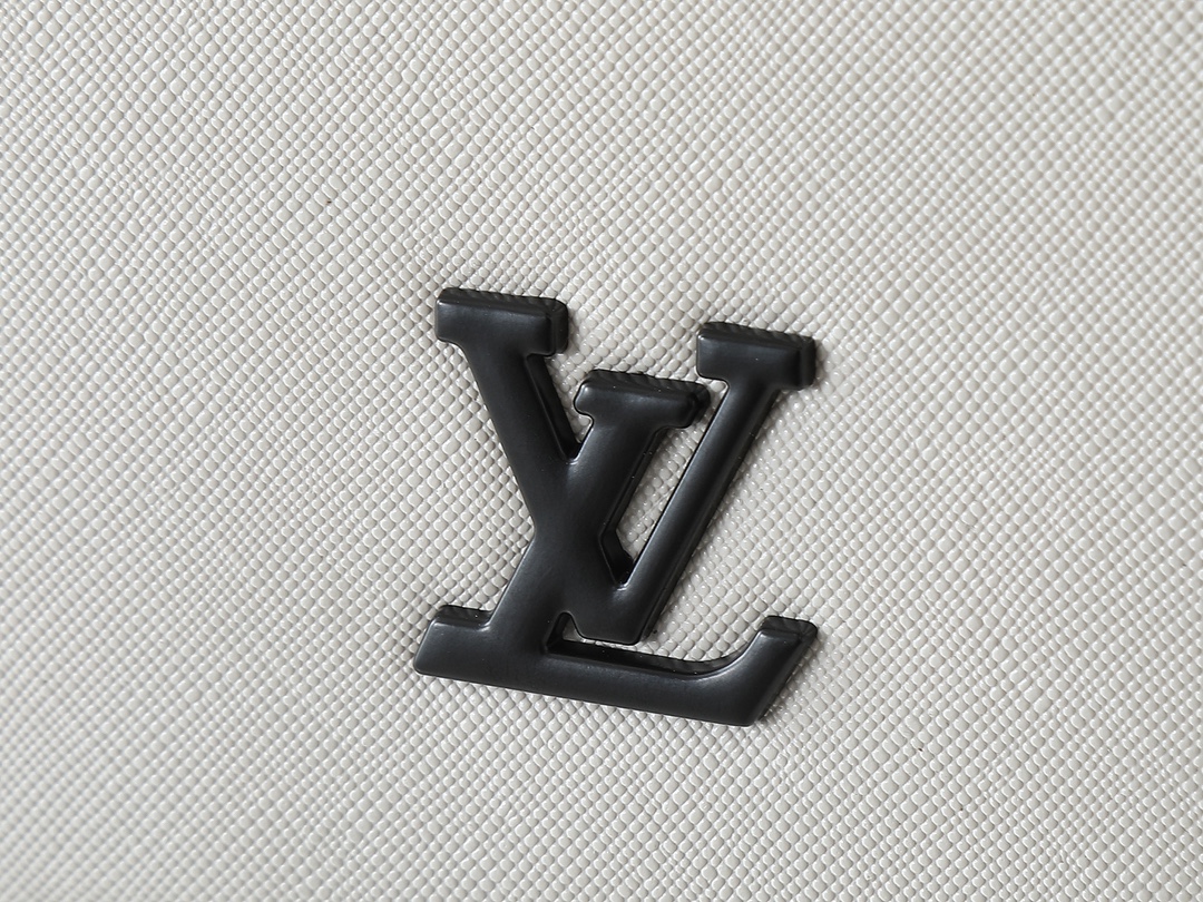 LOUIS VUITTON ルイヴィトン District メッセンジャーバッグ-BRAND OFF
