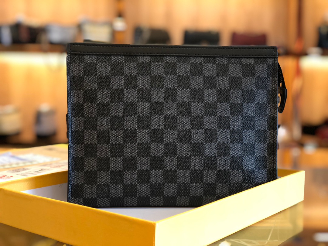 LOUIS VUITTON（ルイヴィトン）クラッチバッグ-BRAND OFF