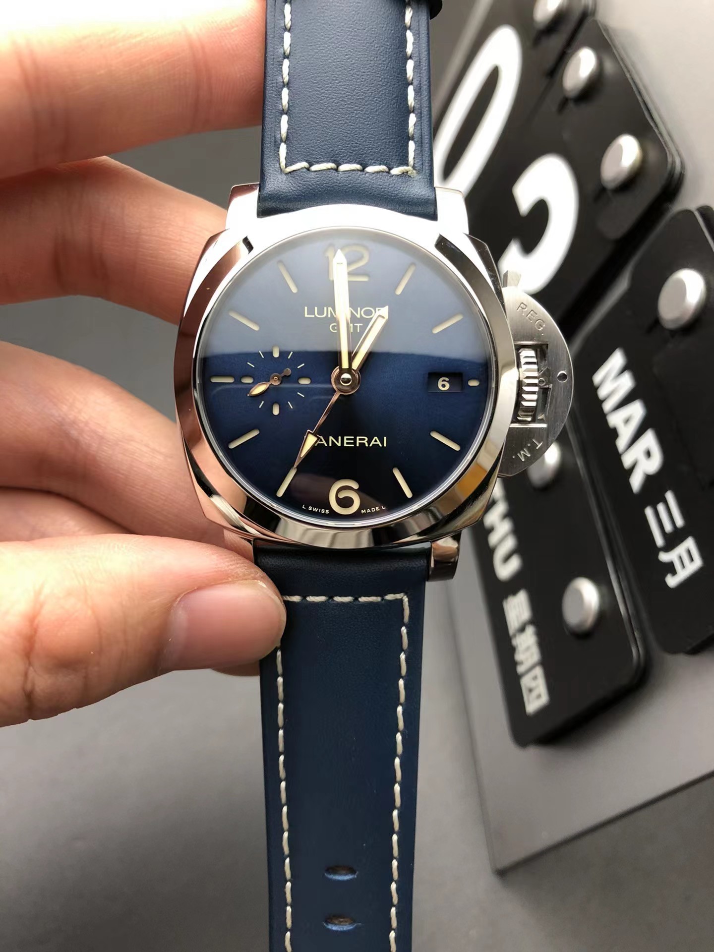 パネライ ルミノール 1950 3デイズ GMT オートマチック PAM00688-BRAND OFF