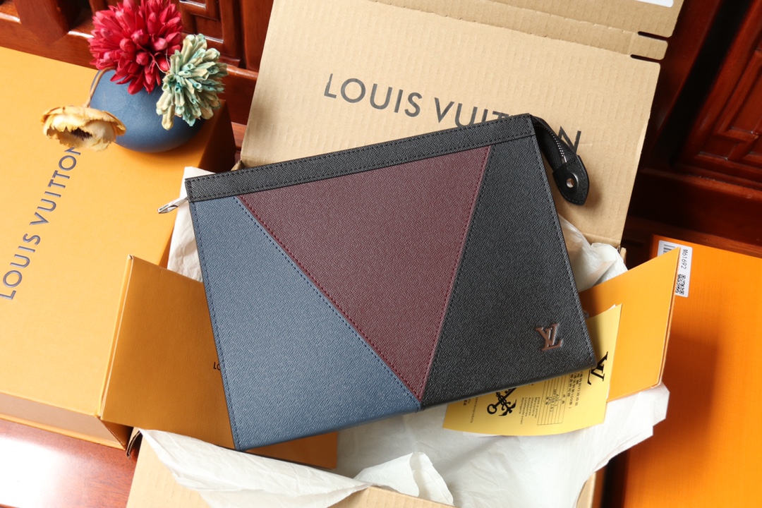 LOUIS VUITTON ルイヴィトン POCHETTE VOYAGE クラッチバッグ M30718-BRAND OFF