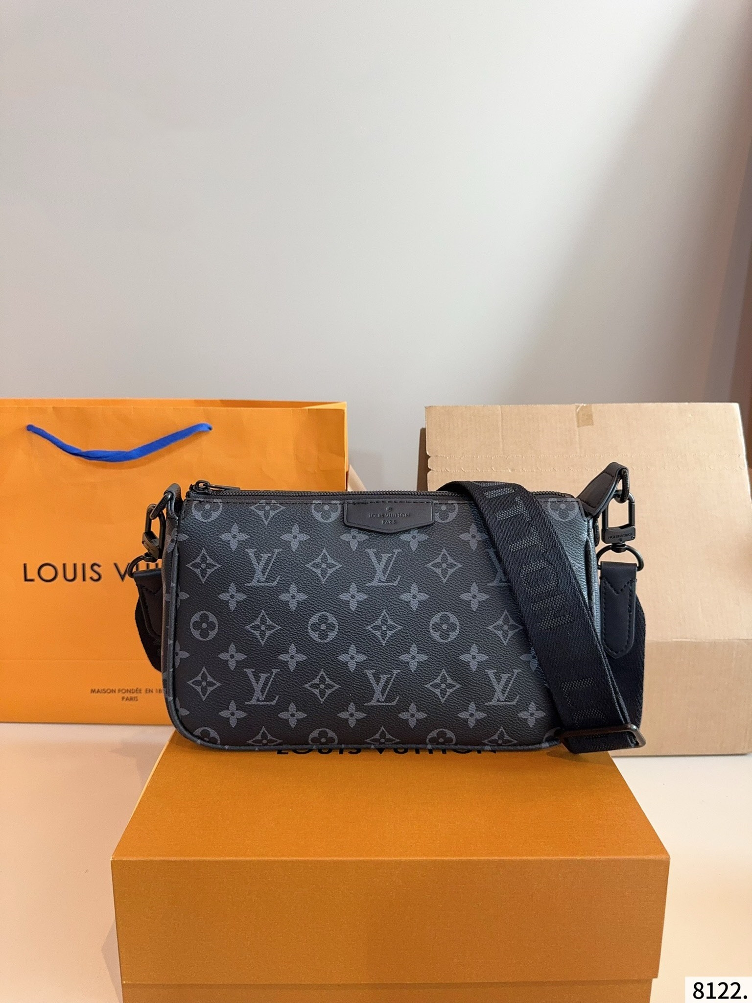 大人気定番商品★LOUIS VUITTON ルイヴィトン メッセンジャーバッグ M11741-BRAND OFF