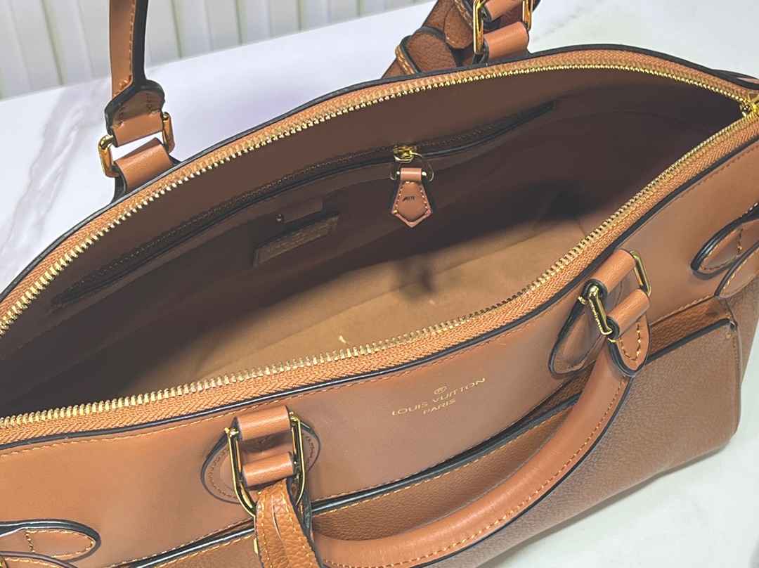 LOUIS VUITTON ルイヴィトン Lock It MM ハンドバッグ-BRAND OFF