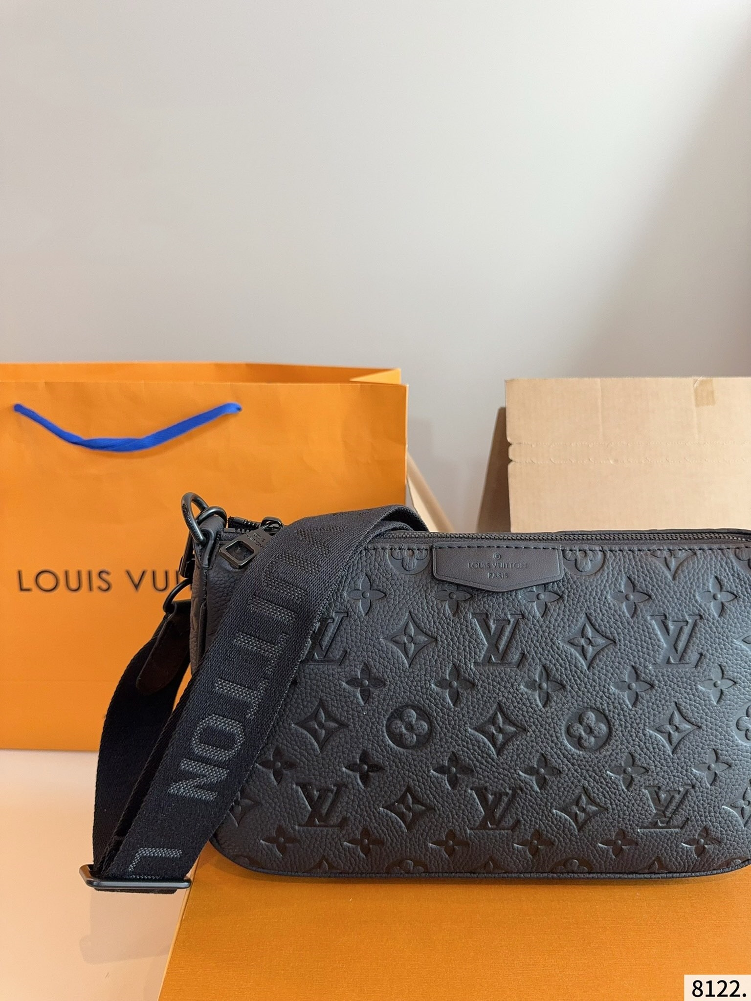 大人気定番商品★LOUIS VUITTON ルイヴィトン S-CAPE メッセンジャーバッグ-BRAND OFF