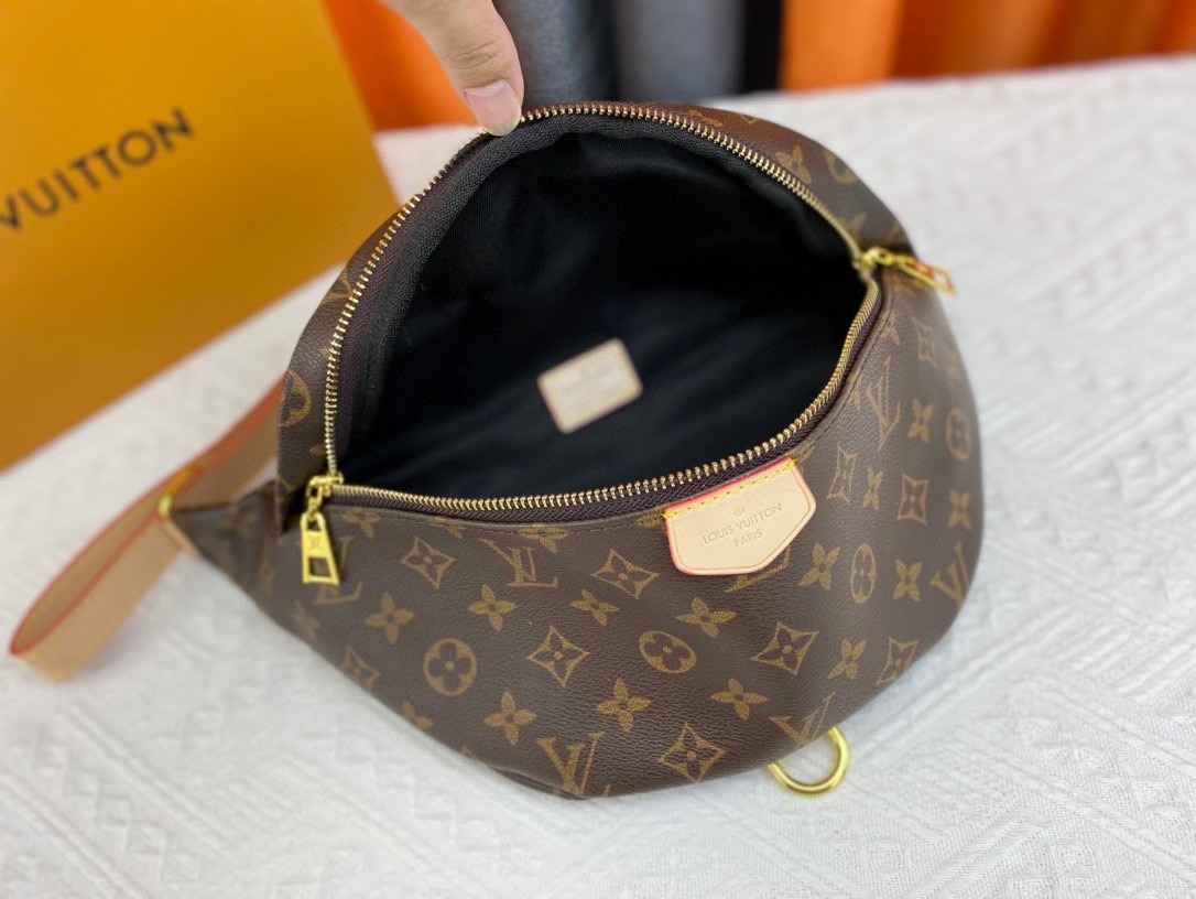 LOUIS VUITTON（ルイヴィトン）BUMBAG ウエストバッグ M43644-BRAND OFF