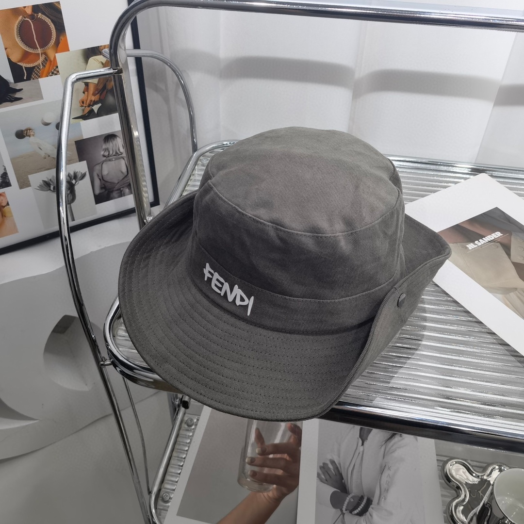 FENDI(フェンディ)フィッシャーマンズハット-BRAND OFF