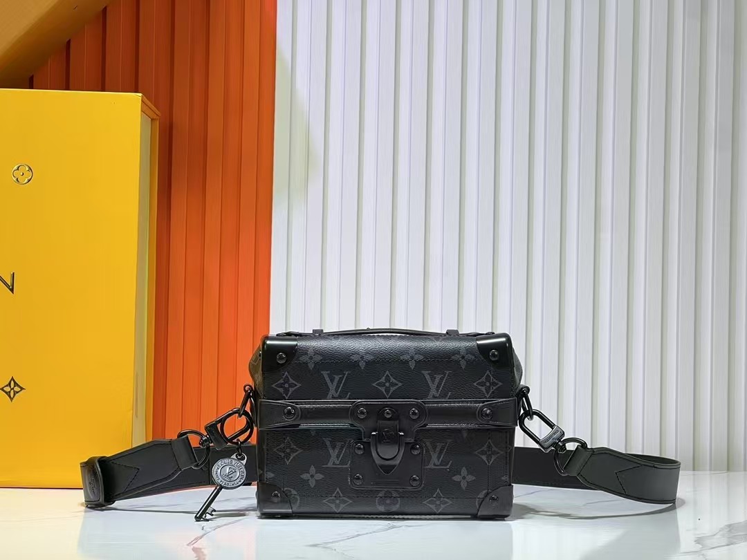 【LOUIS VUITTON旗艦店】ルイ・ヴィトン★SOUL TRUNK M11743★19*15*7CM-BRAND OFF