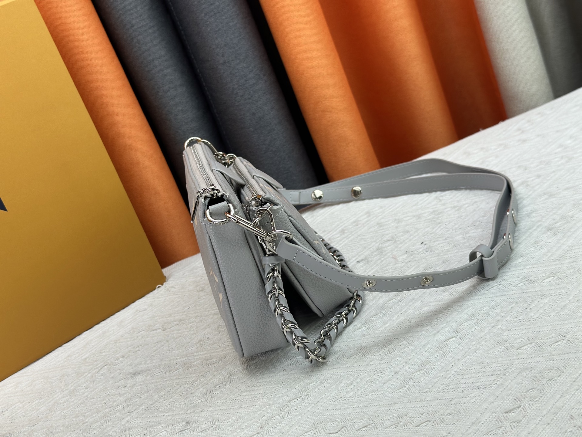 LOUIS VUITTON ルイヴィトン 3点セットのバッグ-BRAND OFF