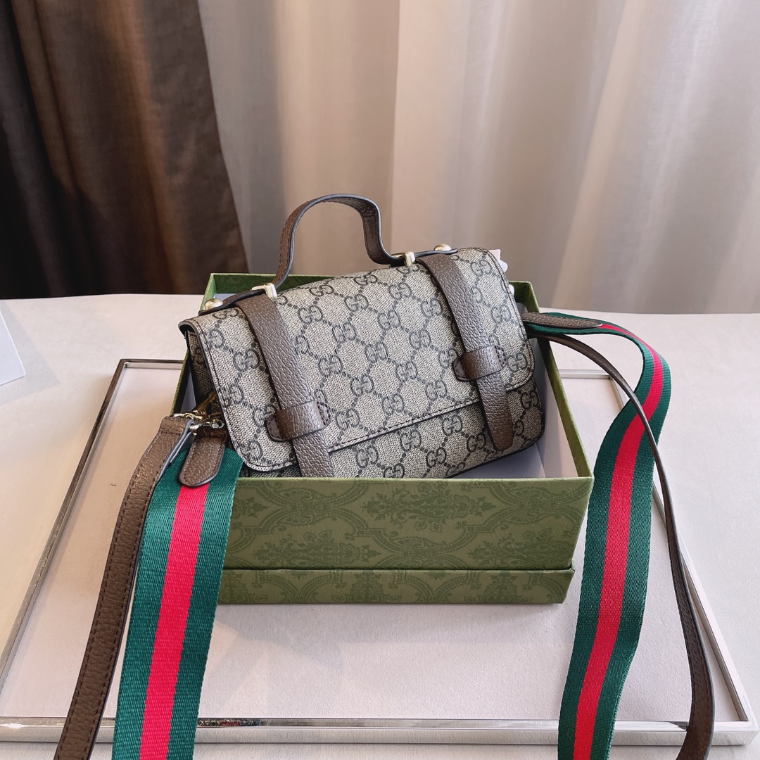 GUCCI メッセンジャーバッグ-BRAND OFF