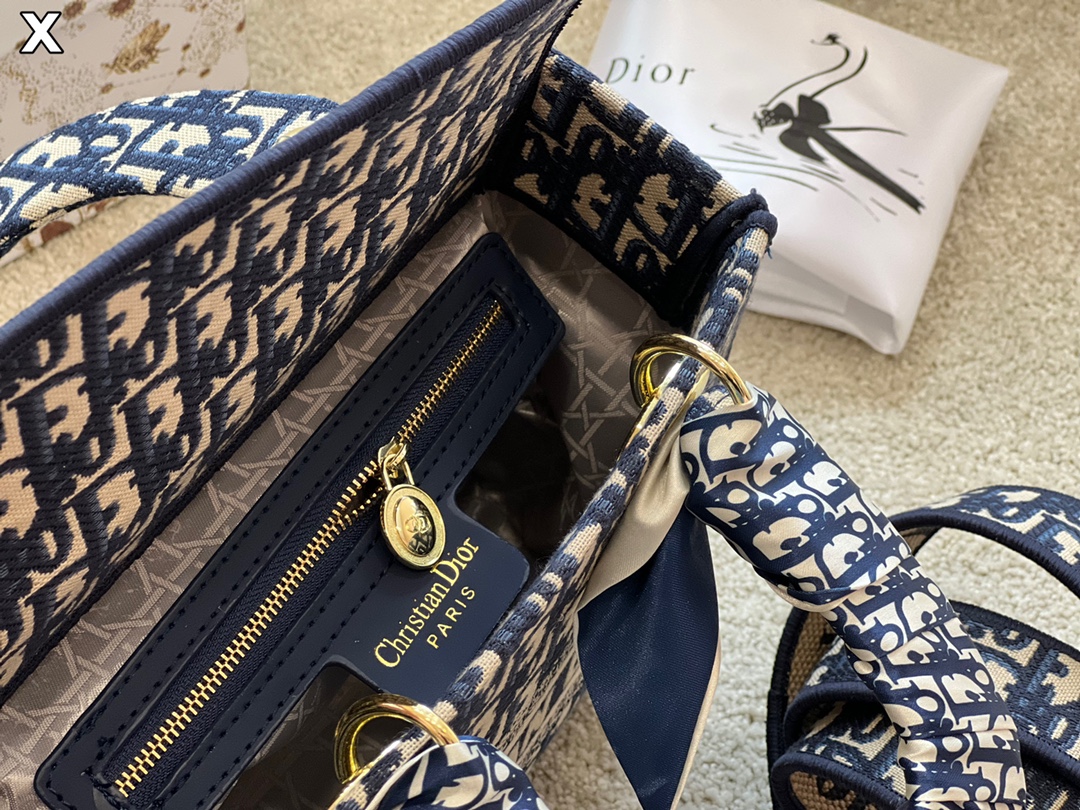 Diorディオールダイアモンドバッグ 21秋冬新作高級立体刺繍-BRAND OFF
