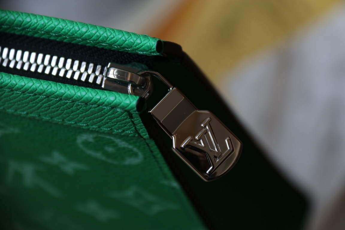LOUIS VUITTON ルイヴィトン POCHETTE VOYAGE クラッチバッグ M83099-BRAND OFF