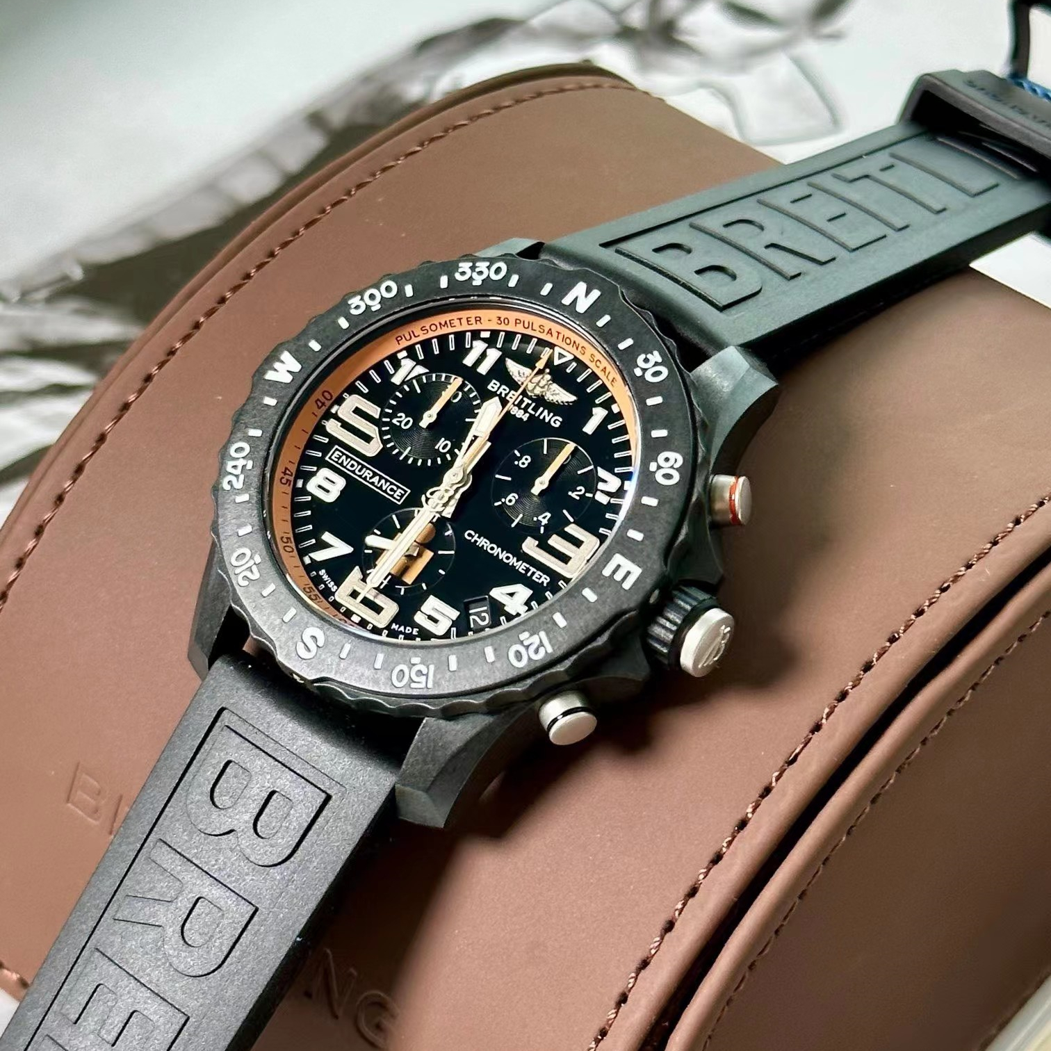Breitling Endurance Pro X823101B1B1S1-BRAND OFF