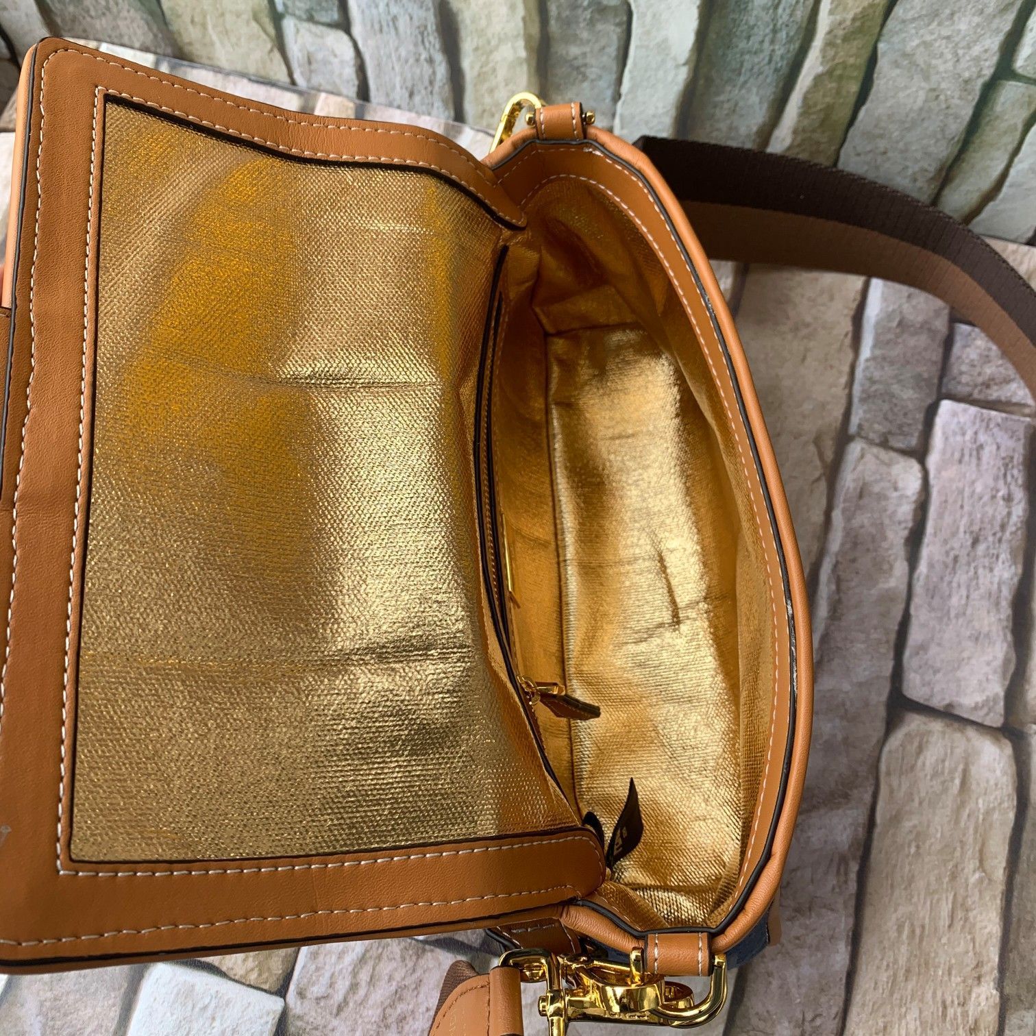FENDI（フェンディ） メッセンジャーバッグ 26X14X4 CM-BRAND OFF