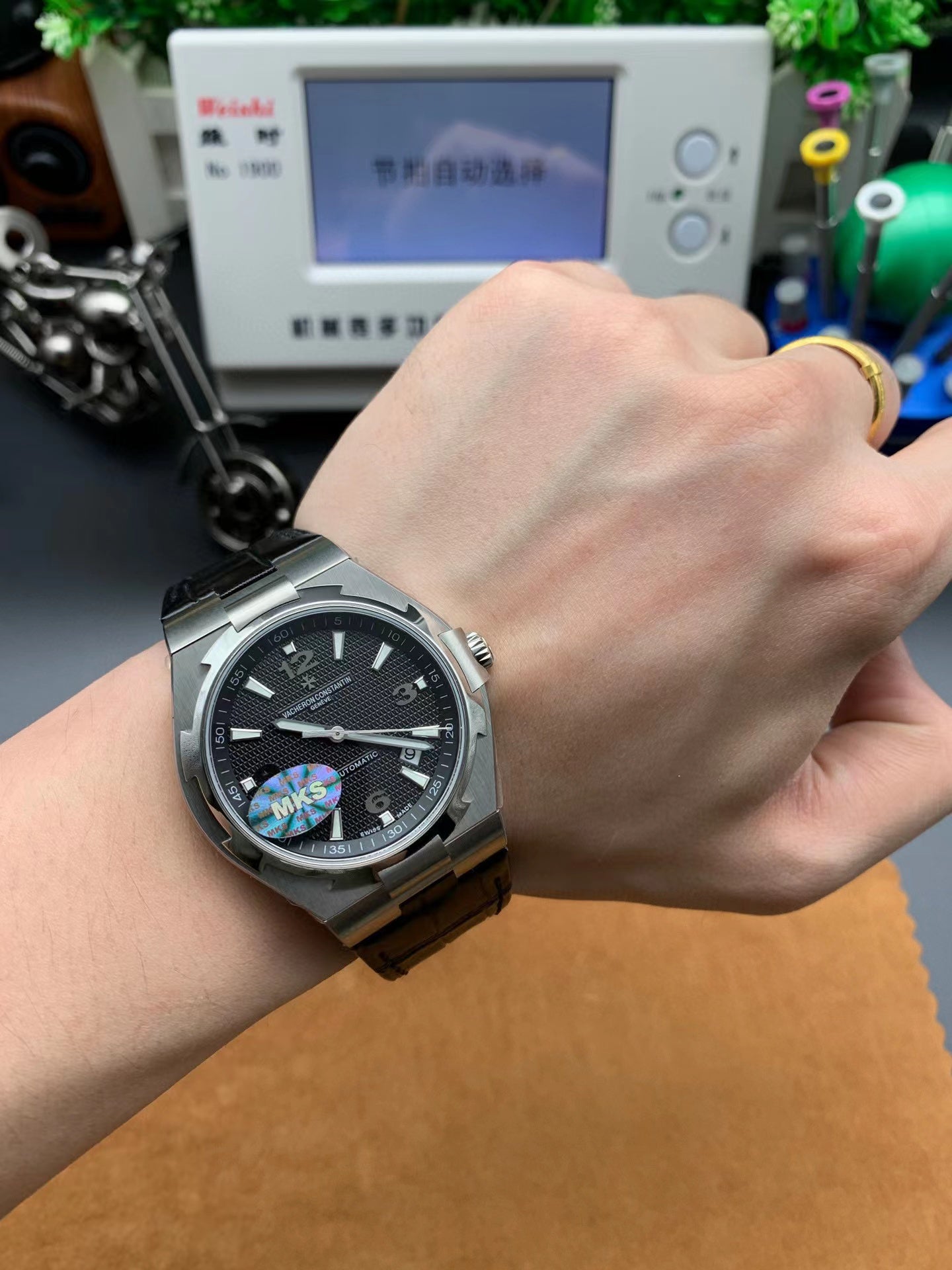 ヴァシュロン・コンスタンタン オーヴァーシーズ 世界限定３５０本 47040/000A-9008-BRAND OFF