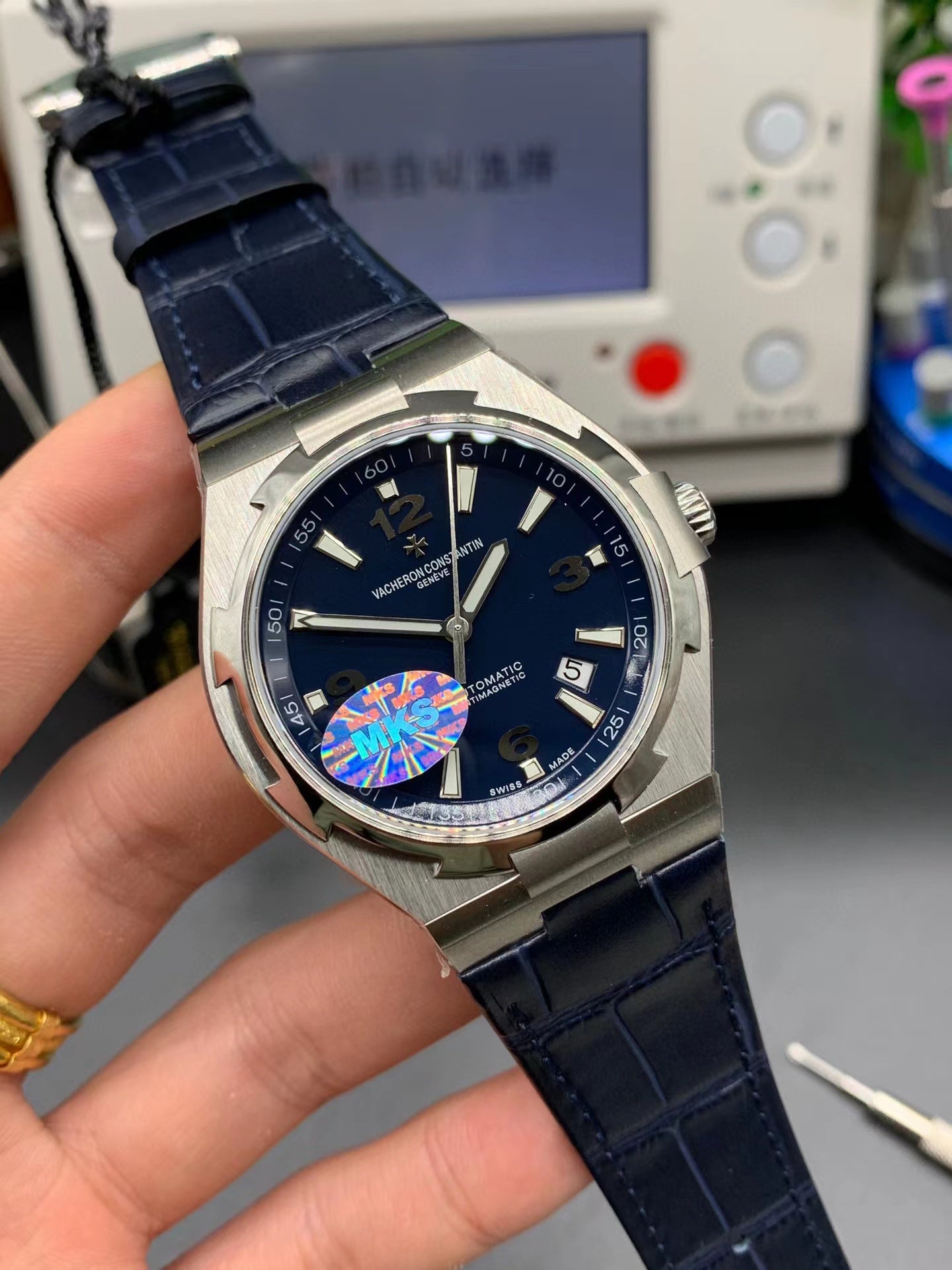 ヴァシュロン・コンスタンタン オーヴァーシーズ 世界限定３５０本 47040/000A-9008-BRAND OFF