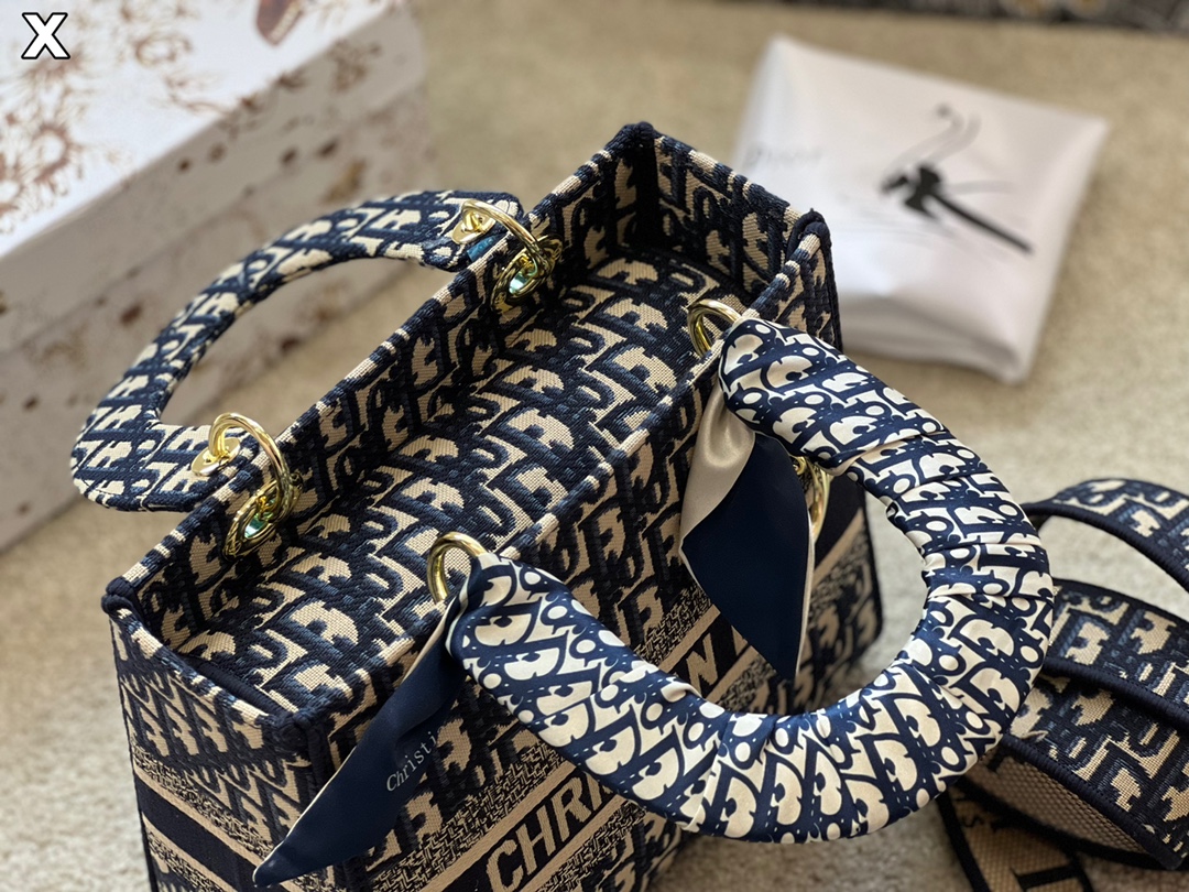 Diorディオールダイアモンドバッグ 21秋冬新作高級立体刺繍-BRAND OFF