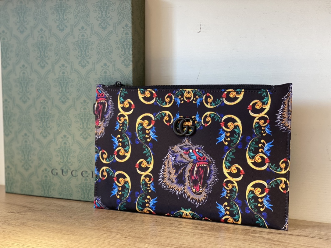 Gucci（グッチ）クラッチバッグ 29x18x3cm-BRAND OFF
