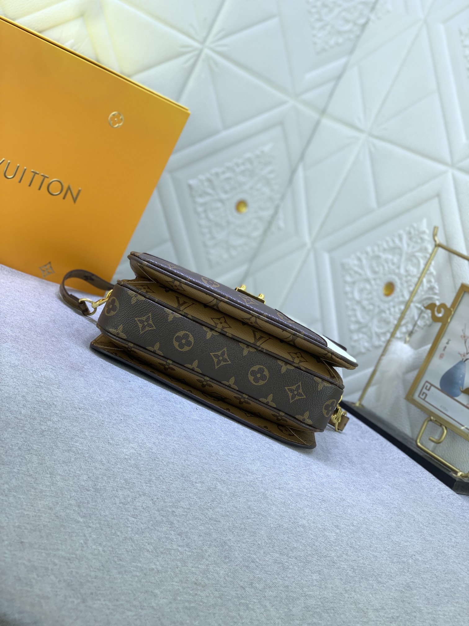 LOUISVUITTON モノグラムキャンバスボディにグレイン牛革のレオパードパッチ付き M47203 M40780-BRAND OFF