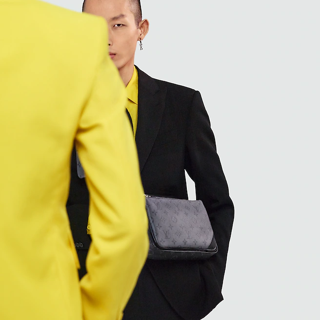 LouisVuitton ルイヴィトン  M69443  トリオ・メッセンジャー-BRAND OFF