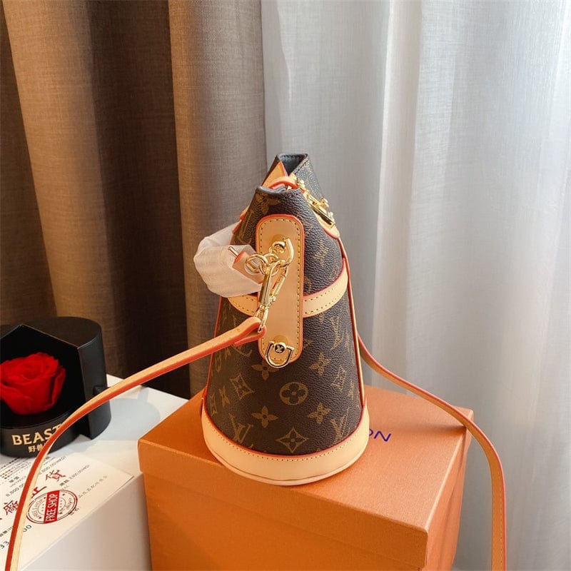 Louis Vuitton ダッフルバッグ MONOGRAM バケットバッグM43587-BRAND OFF