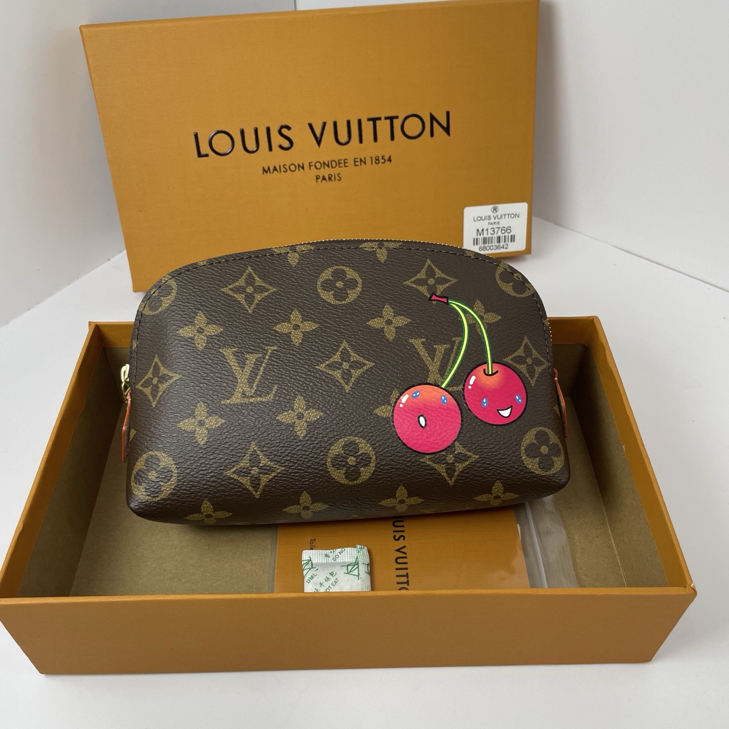 LOUIS VUITTON（ルイヴィトン）Monogram 化粧ポーチ M13766-BRAND OFF