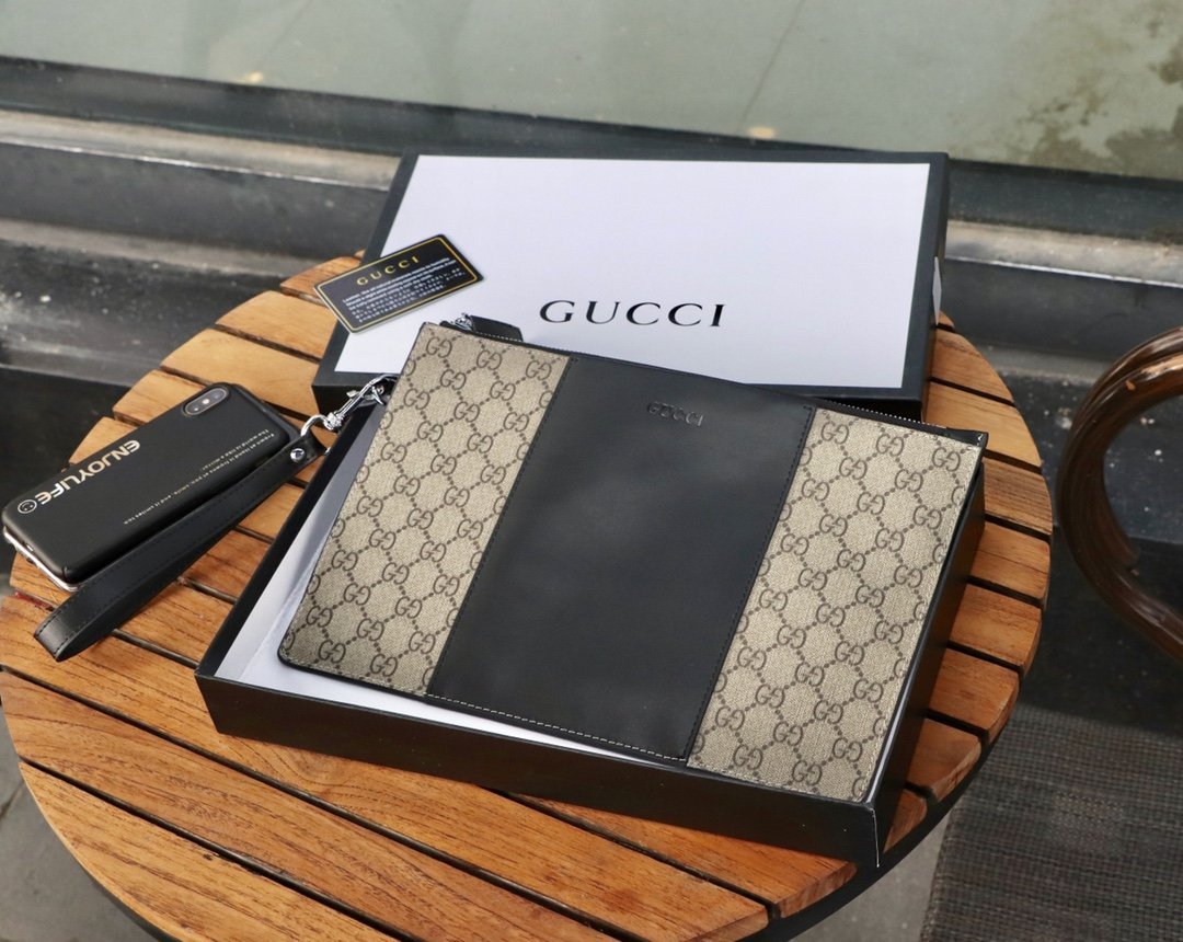 Gucci（グッチ）クラッチバッグ 30.5x21x1.5cm-BRAND OFF