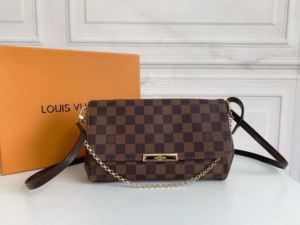LOUIS VUITTON ルイヴィトン FAVORITE ショルダーバッグ M40718-BRAND OFF